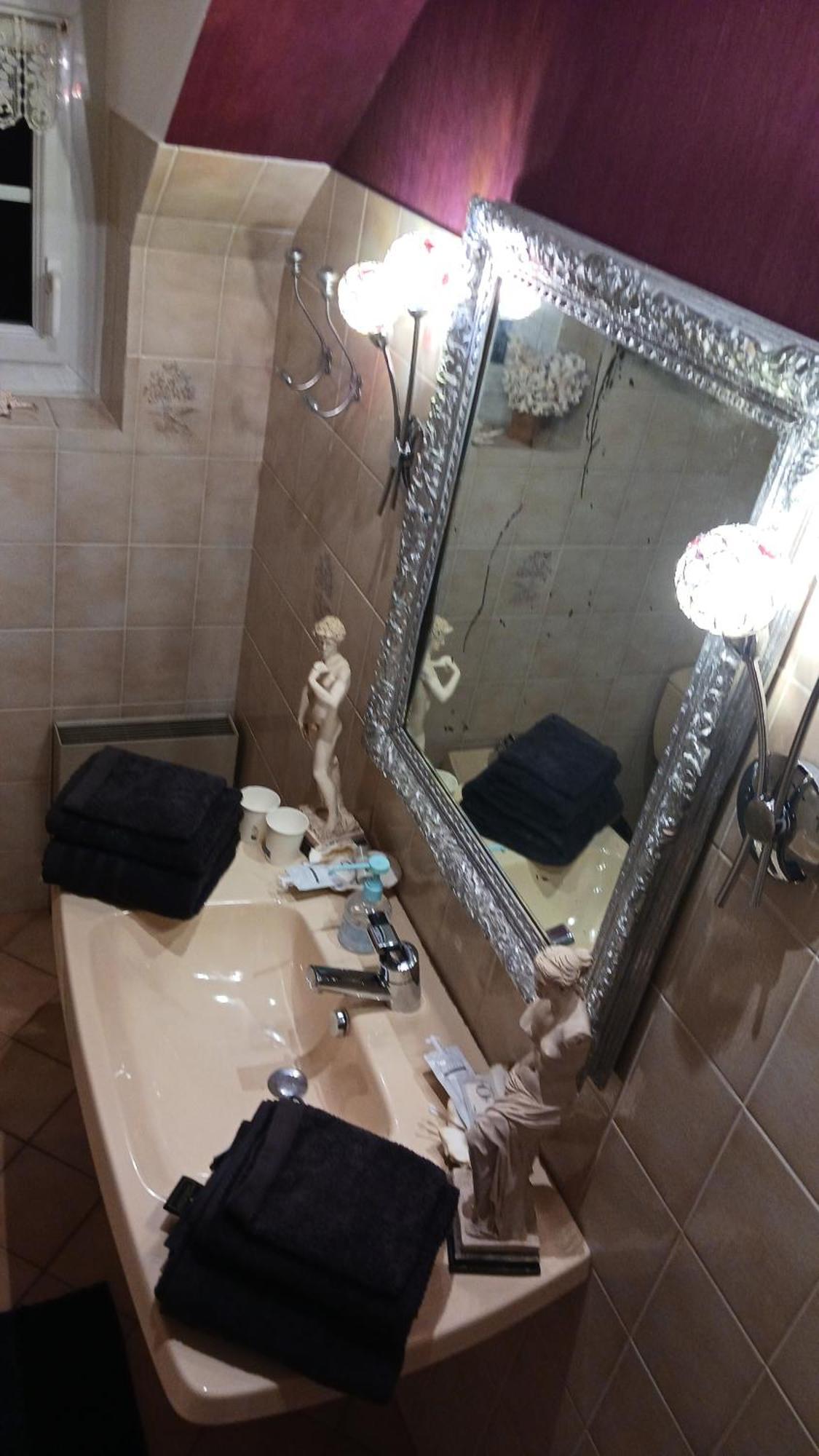 Chambre D'Hotes Avec Petit Dejeuner Compris A Mégrit المظهر الخارجي الصورة