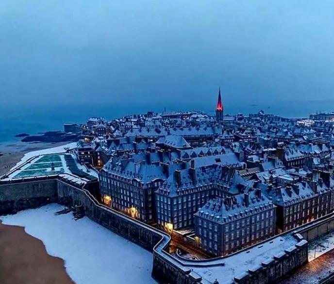 Chambre D'Hotes Avec Petit Dejeuner Compris A Mégrit المظهر الخارجي الصورة